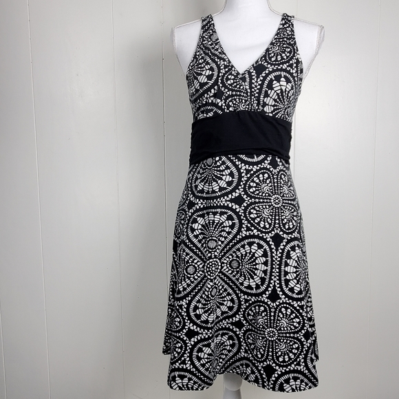 Patagonia Dresses & Skirts - Patagonia Aztec print dress
